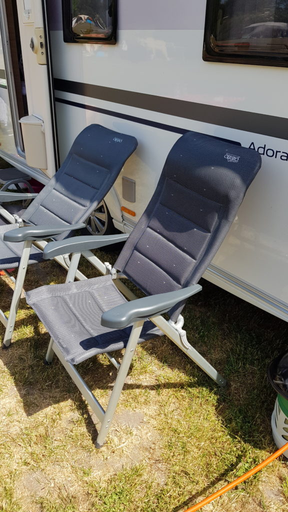 Zogenaamd invoegen besteden juiste campingstoel ❤️ campingtafel kopen ❤️ GewoonKamperen.nl